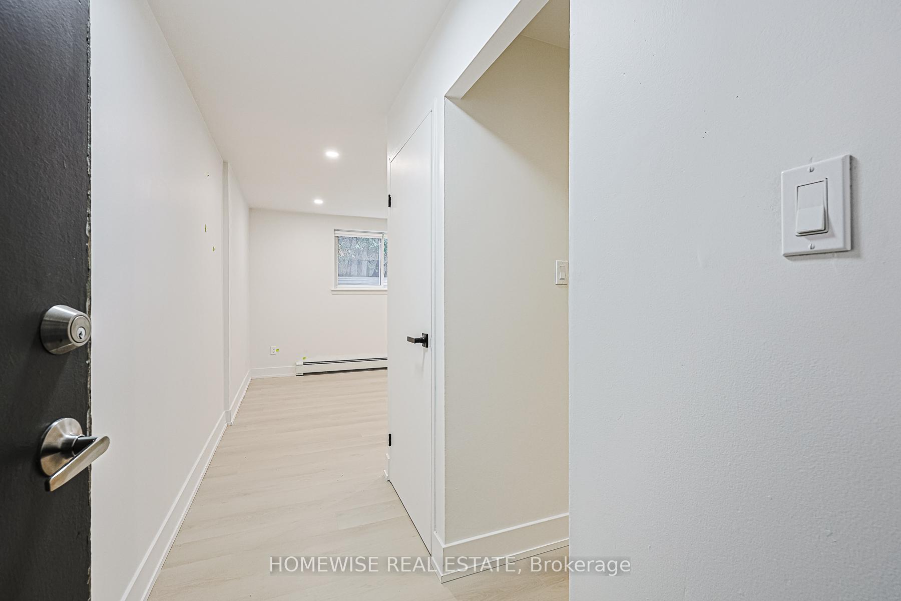 Photo 2 of Unit 6, 81 Ontario Street, Clarington, Bowmanville — HOMEH