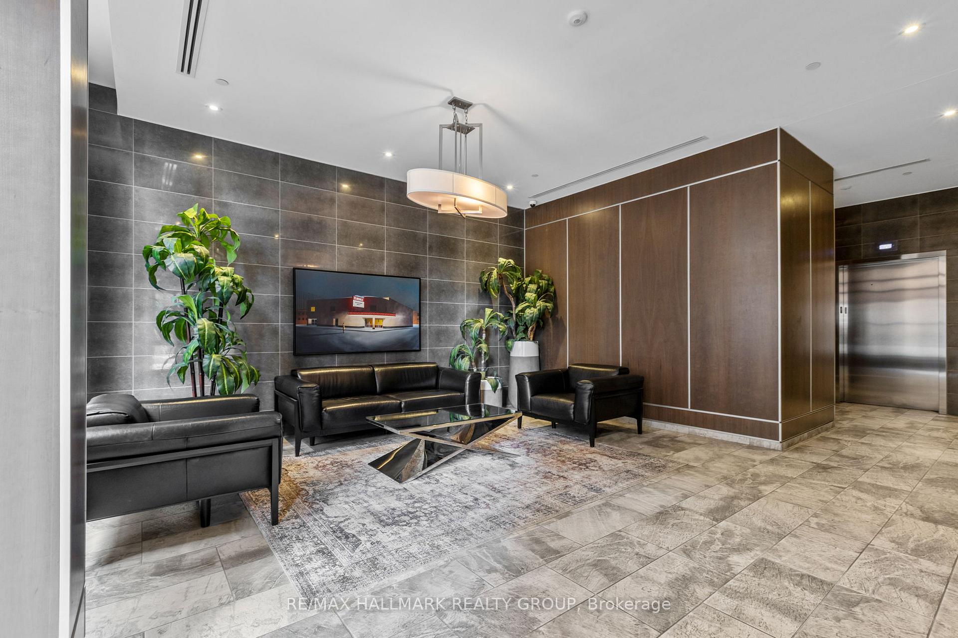 Photo 2 of Unit 311, 10 Rosemount Avenue, Ottawa, Hintonburg — HOMEH
