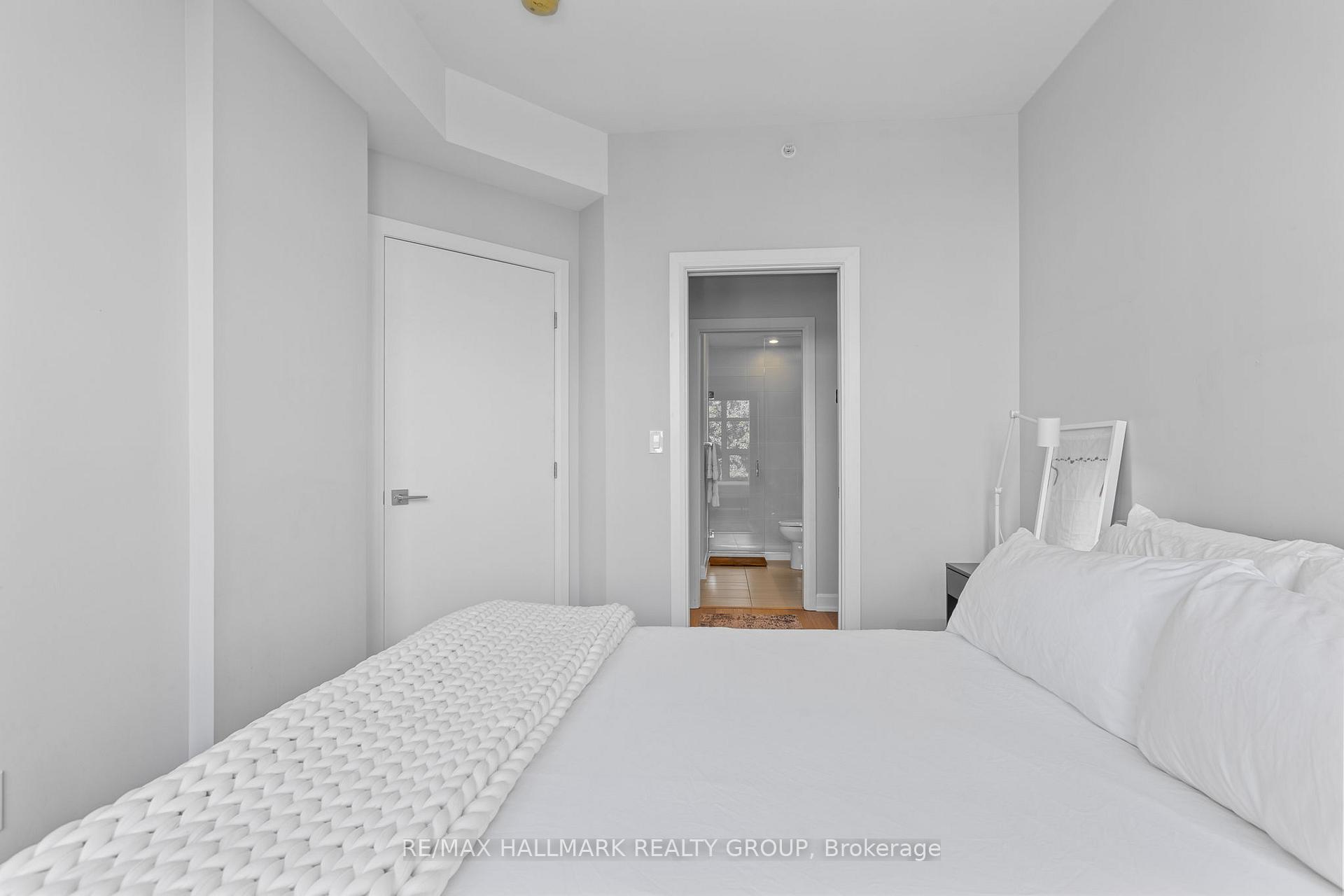 Photo 12 of Unit 311, 10 Rosemount Avenue, Ottawa, Hintonburg — HOMEH