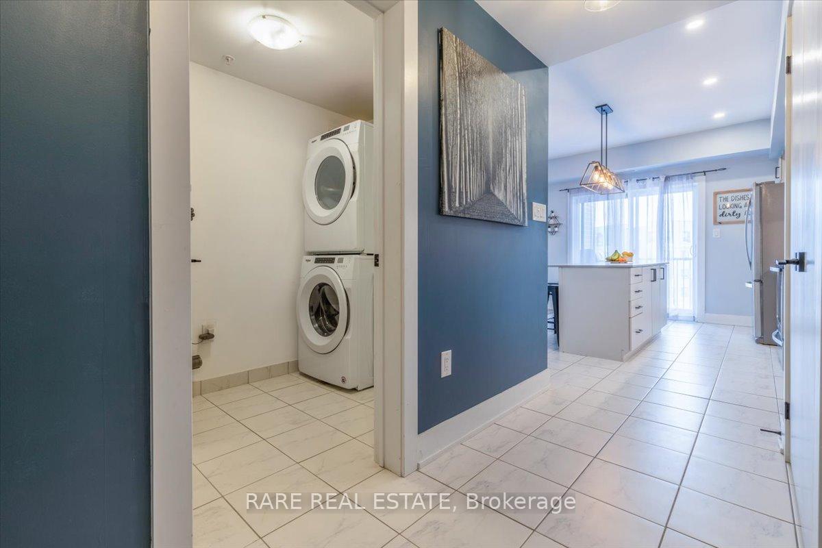 Photo 6 of Unit 413, 5 Chef Lane, Barrie, Rural Barrie Southeast — HOMEH