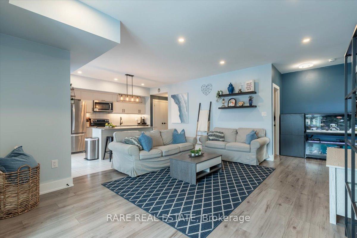 Photo 11 of Unit 413, 5 Chef Lane, Barrie, Rural Barrie Southeast — HOMEH