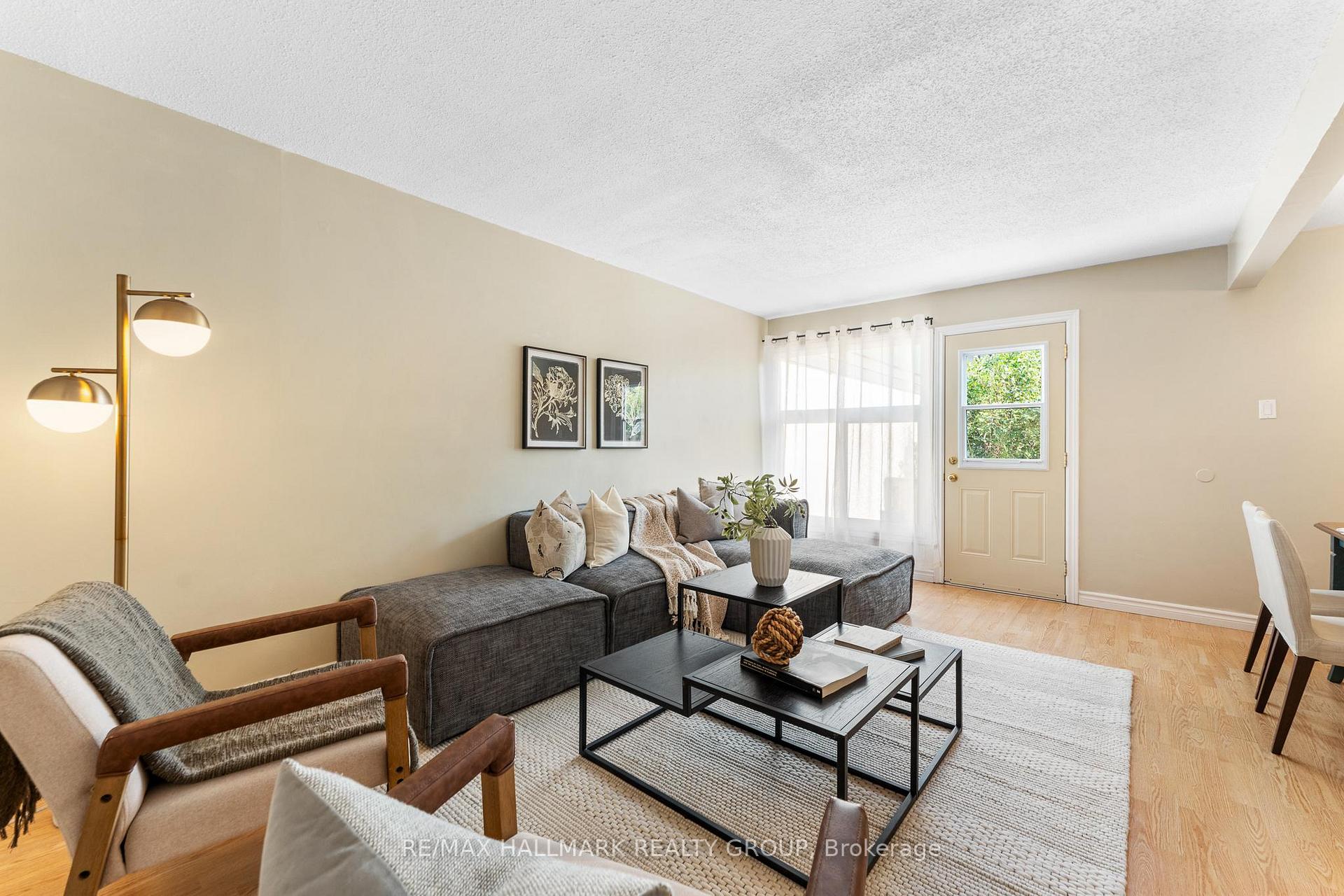 Photo 9 of 1771 Meadowbrook Road, Ottawa, Pineview — HOMEH