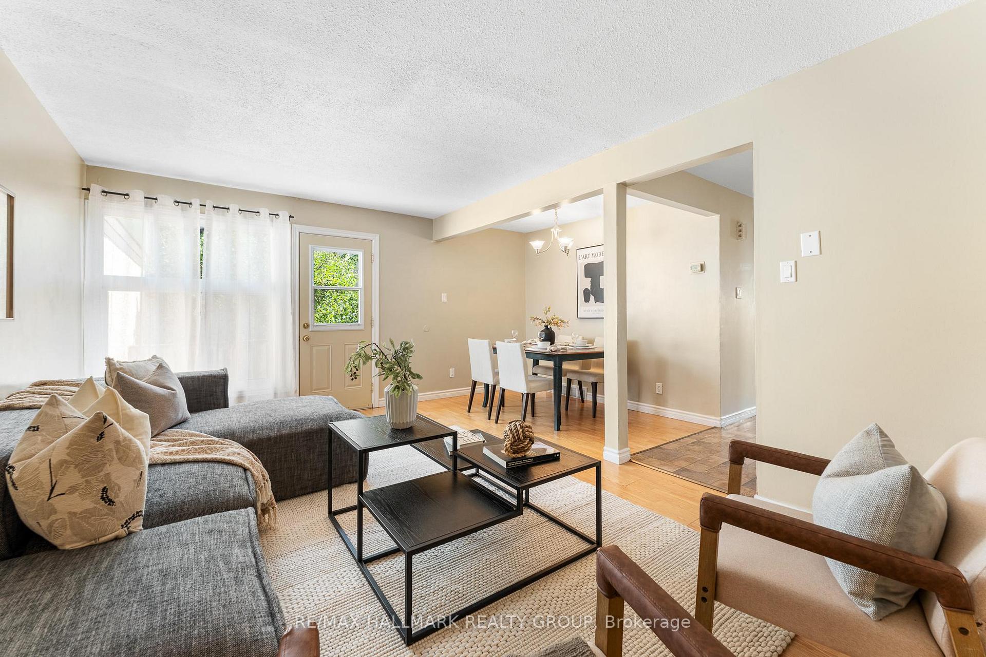 Photo 10 of 1771 Meadowbrook Road, Ottawa, Pineview — HOMEH