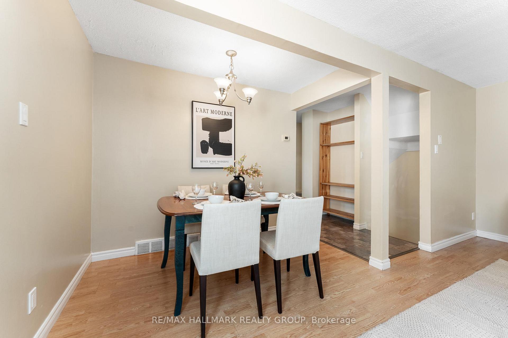 Photo 11 of 1771 Meadowbrook Road, Ottawa, Pineview — HOMEH