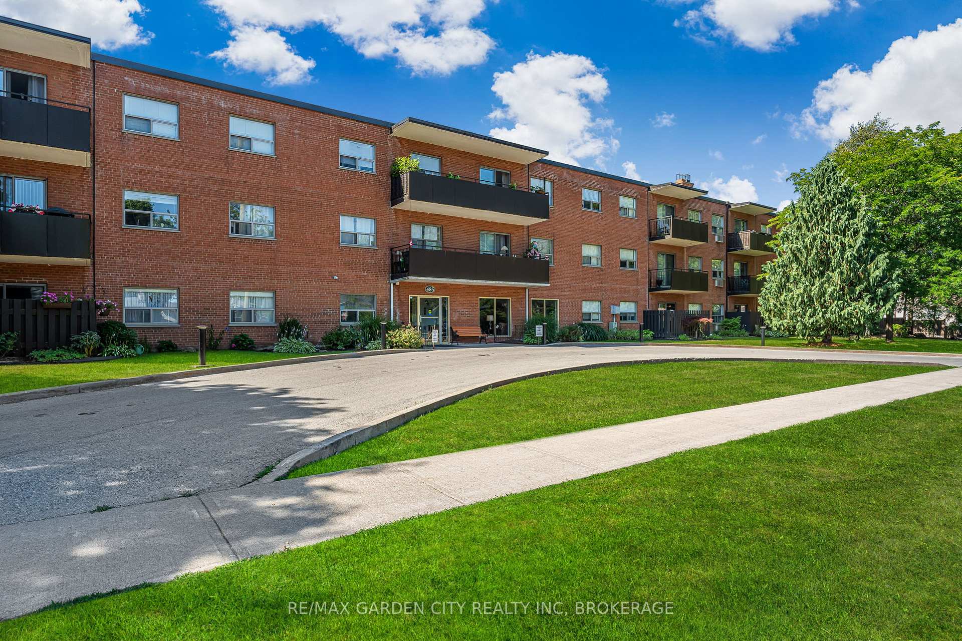 Photo 2 of Unit 301, 485 Thorold Road, Welland, Prince Charles — HOMEH