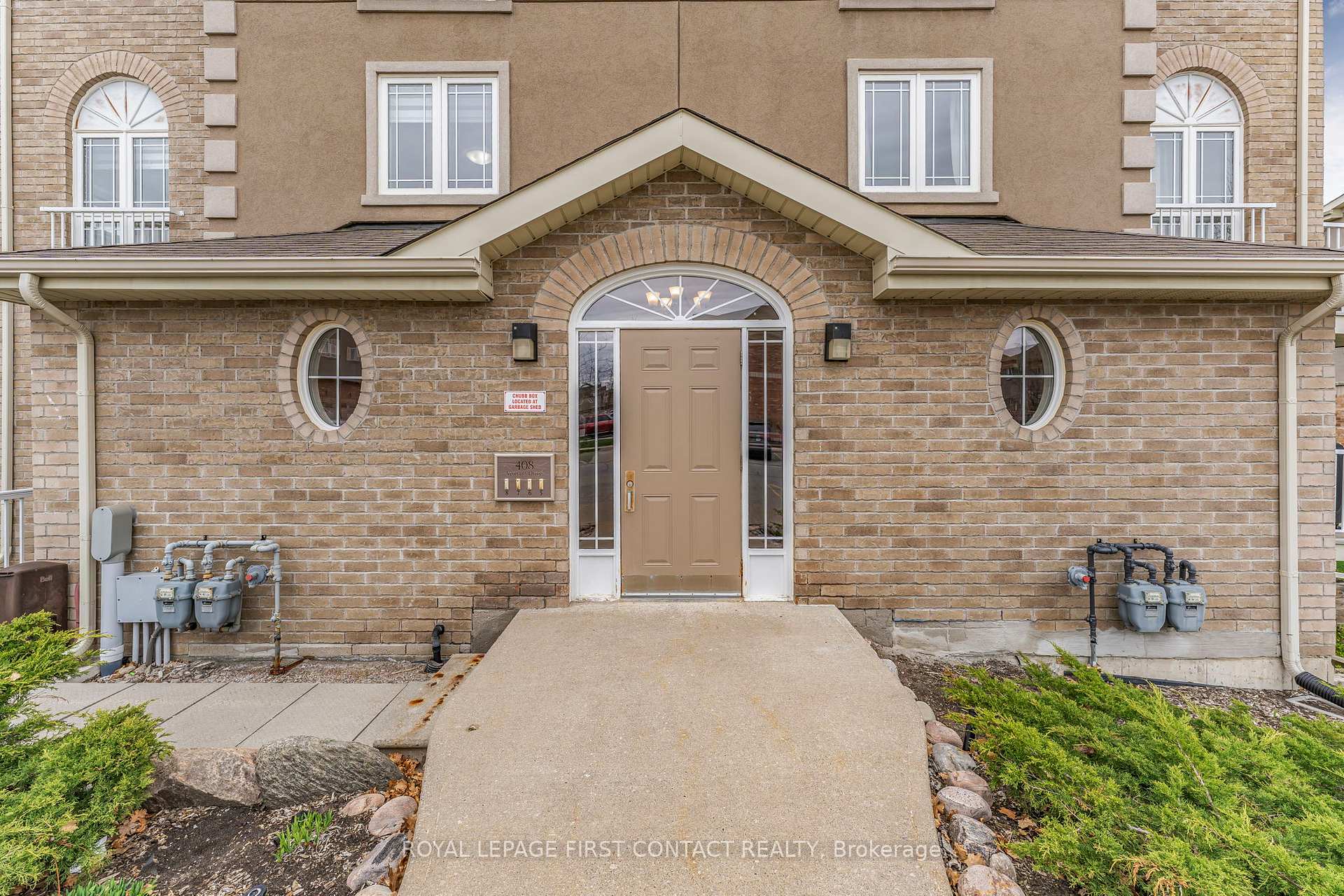 Photo 2 of Unit 7, 408 Veterans Drive, Barrie, Holly — HOMEH