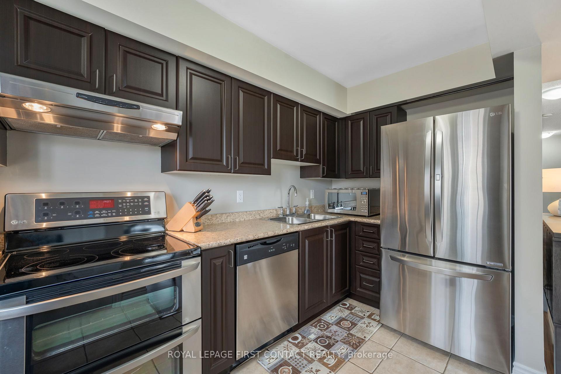 Photo 9 of Unit 7, 408 Veterans Drive, Barrie, Holly — HOMEH