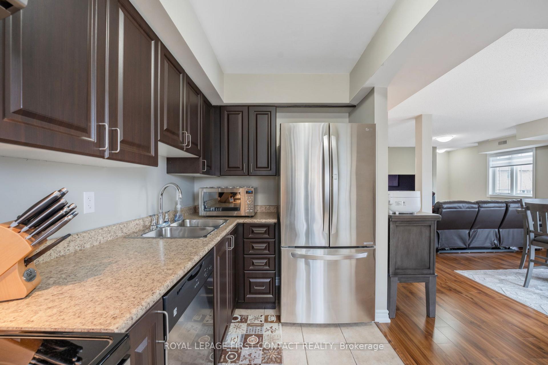 Photo 10 of Unit 7, 408 Veterans Drive, Barrie, Holly — HOMEH