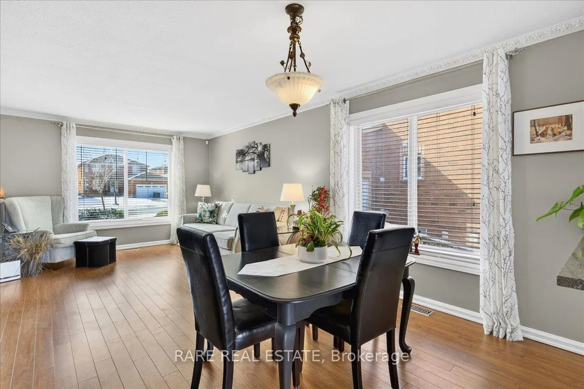 Photo 10 of 220 Livingstone Street E, Barrie, Little Lake — HOMEH