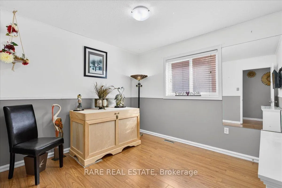 Photo 20 of 220 Livingstone Street E, Barrie, Little Lake — HOMEH