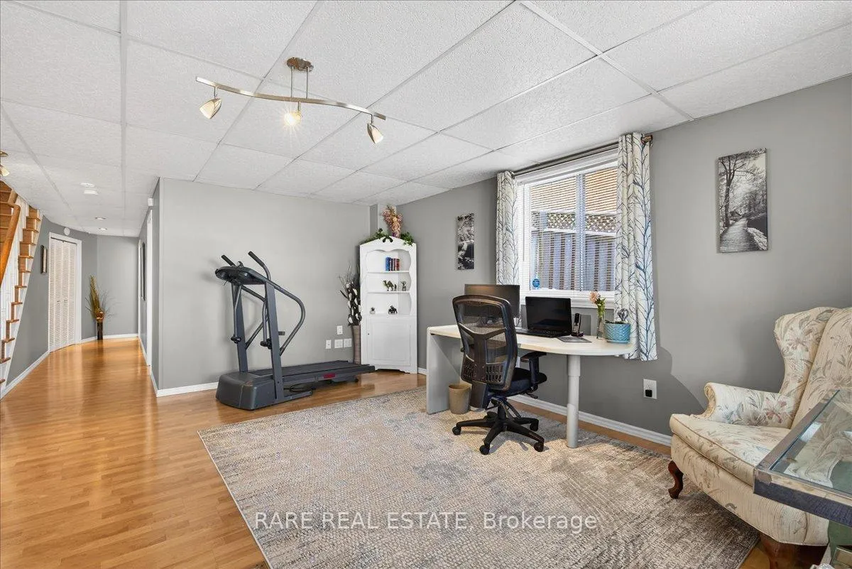 Photo 36 of 220 Livingstone Street E, Barrie, Little Lake — HOMEH
