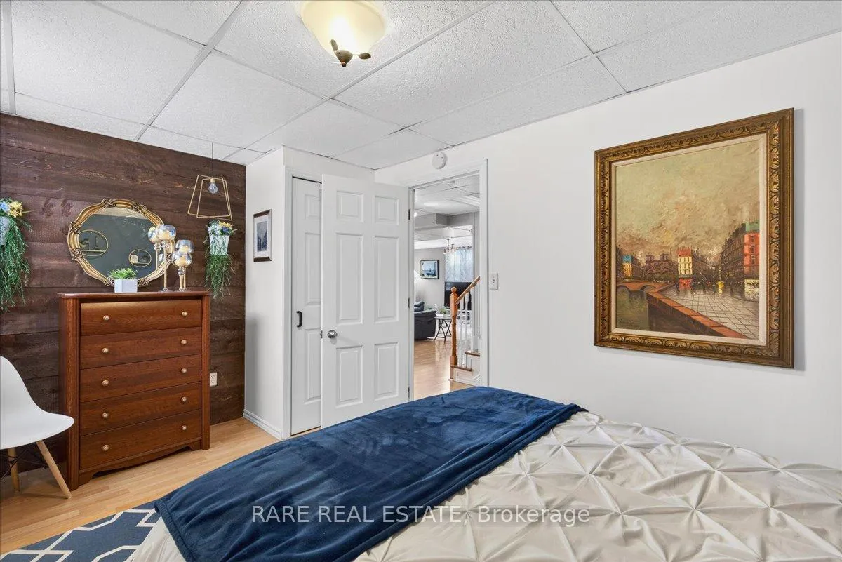 Photo 41 of 220 Livingstone Street E, Barrie, Little Lake — HOMEH