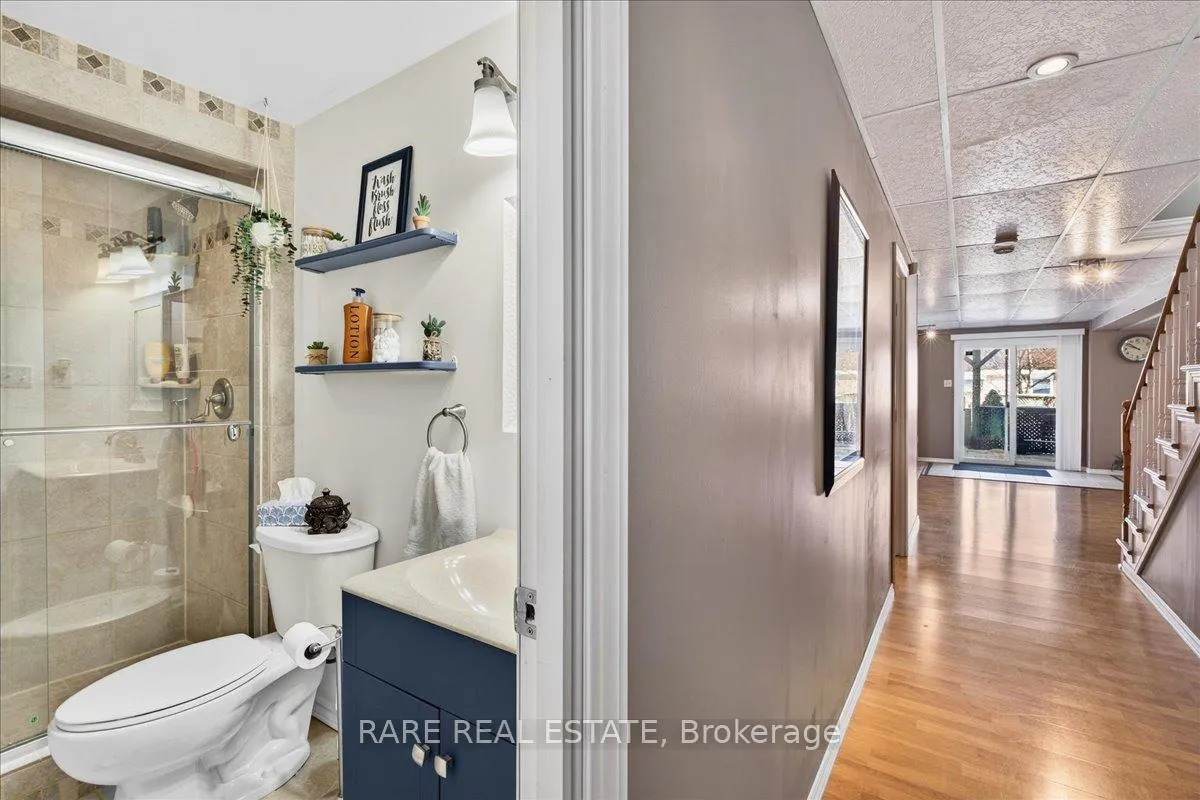 Photo 43 of 220 Livingstone Street E, Barrie, Little Lake — HOMEH