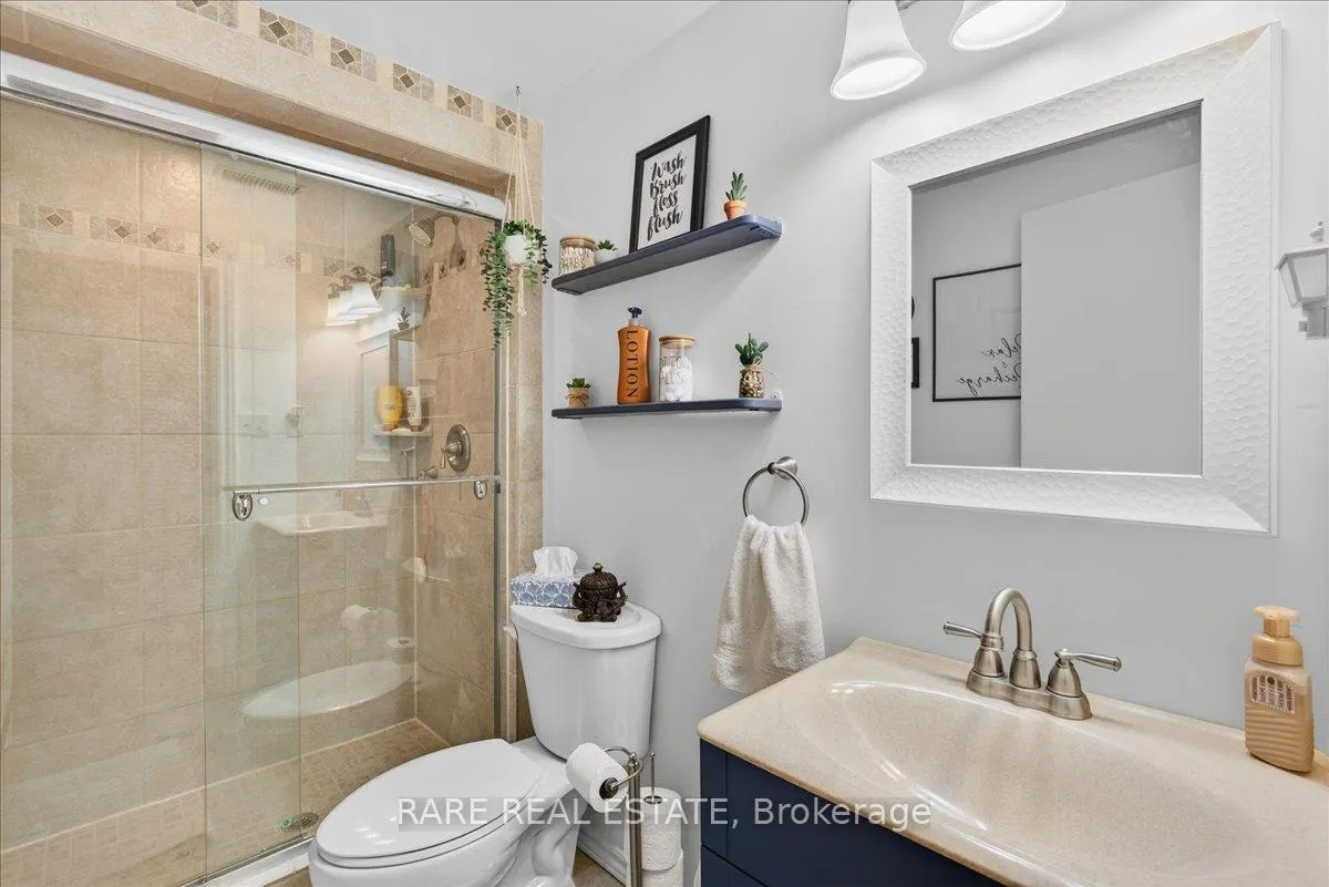 Photo 44 of 220 Livingstone Street E, Barrie, Little Lake — HOMEH