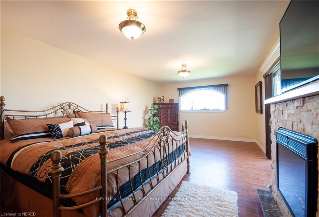 Photo 13 of 212 River Road, Chisholm — HOMEH