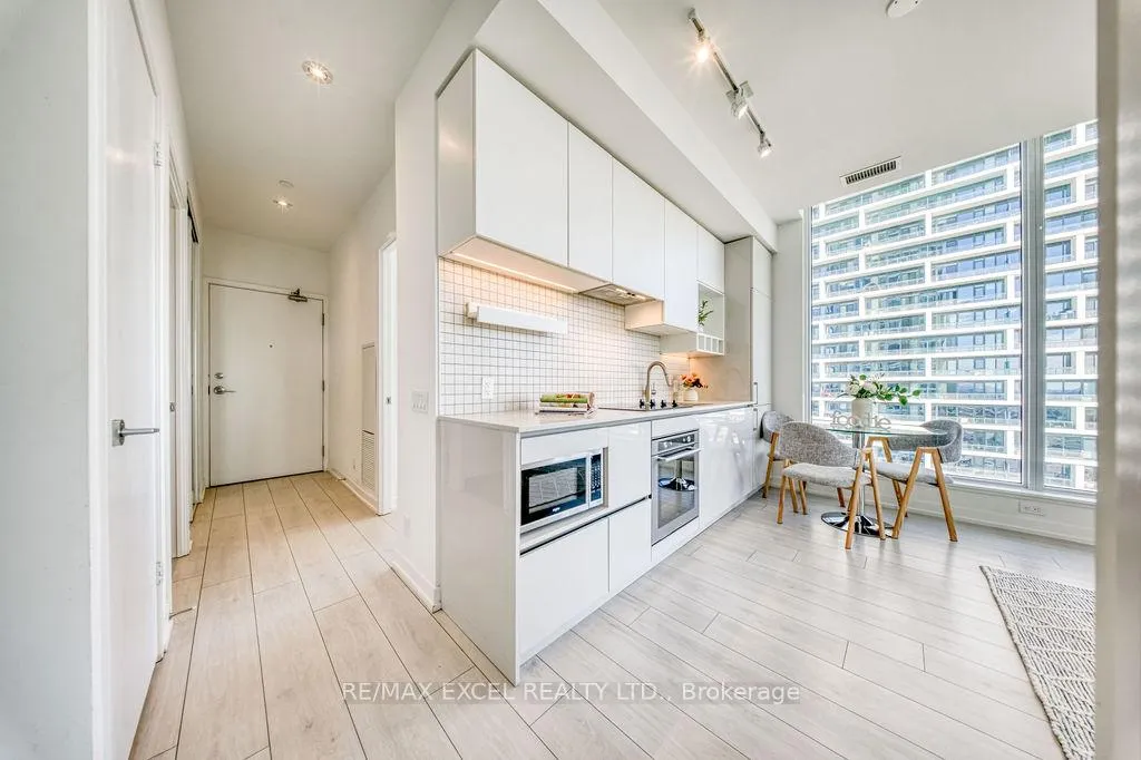 Photo 4 of Unit 2803, 898 Portage Parkway, Vaughan, Vaughan Corporate Centre — HOMEH