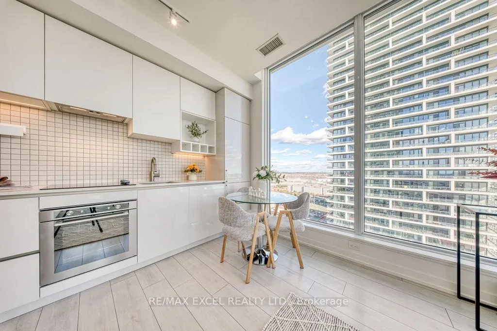 Photo 19 of Unit 2803, 898 Portage Parkway, Vaughan, Vaughan Corporate Centre — HOMEH