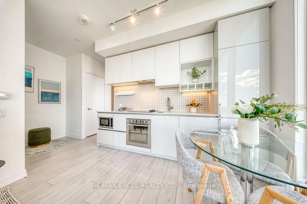 Photo 21 of Unit 2803, 898 Portage Parkway, Vaughan, Vaughan Corporate Centre — HOMEH