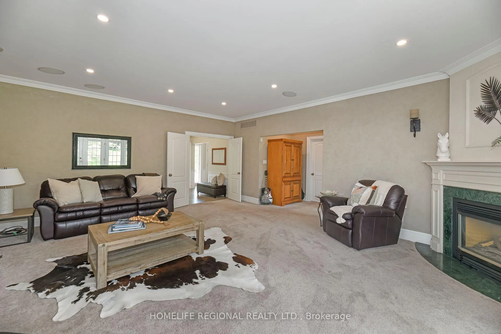 Photo 9 of 14 Buggey Lane, Ajax, Northeast Ajax — HOMEH