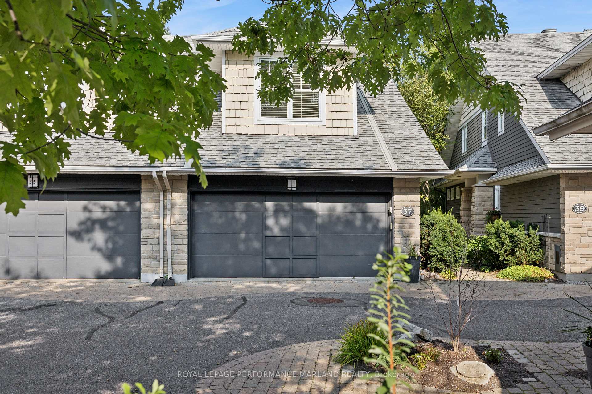 Front of 37 Creeks End Lane