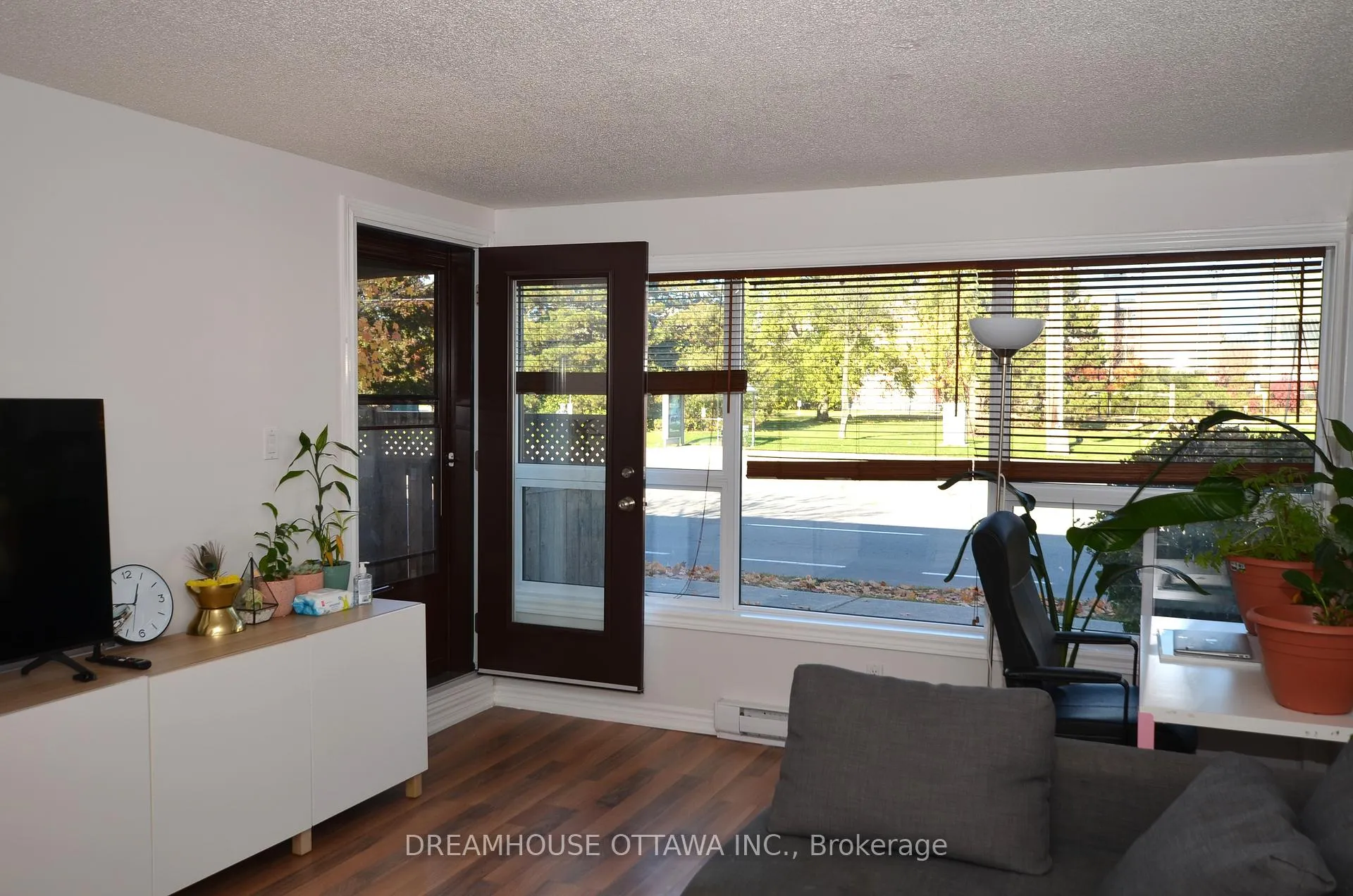 Photo 11 of Unit 107, 1490 Heron Road, Ottawa, Heron Gate — HOMEH