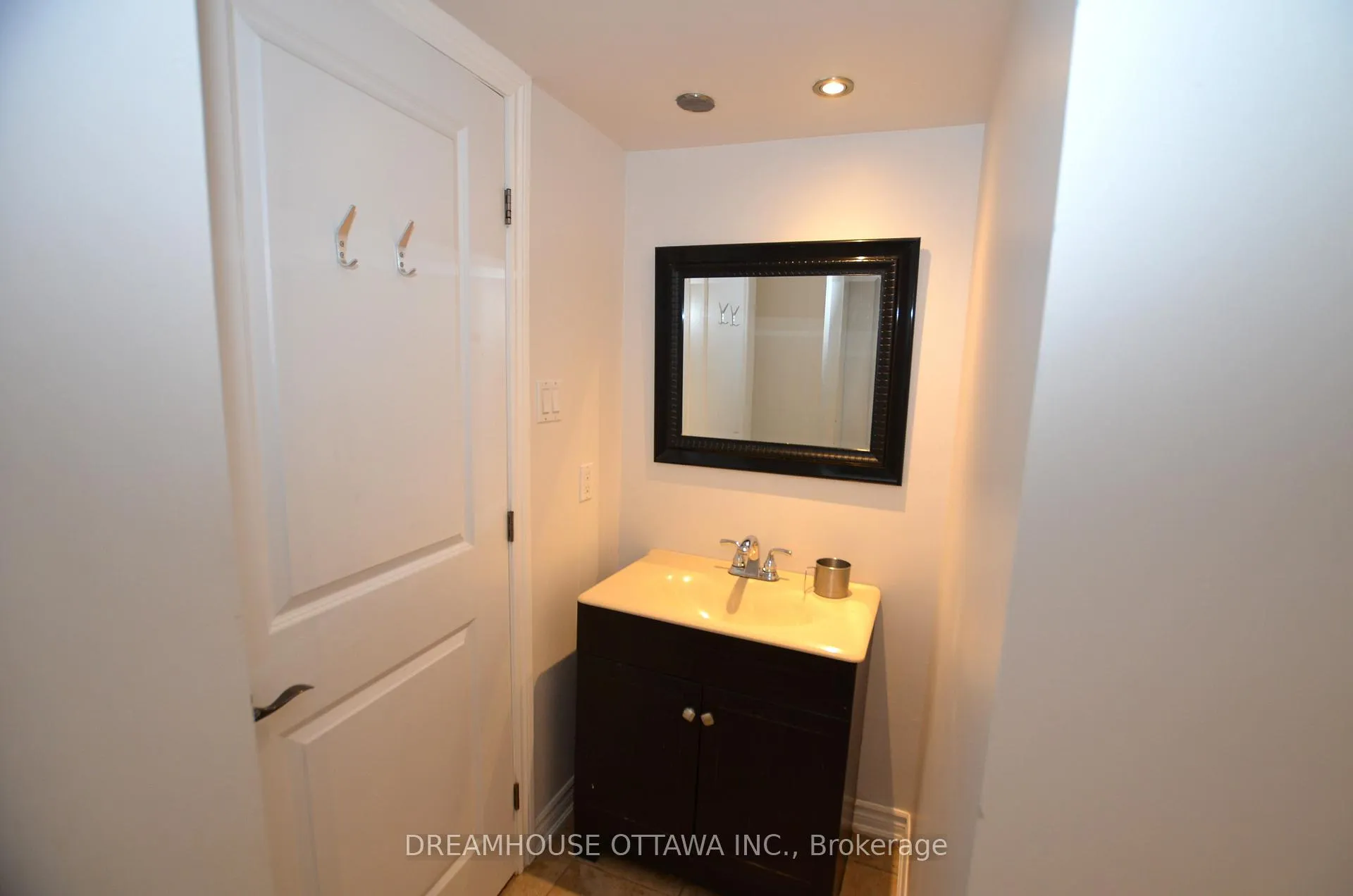 Photo 21 of Unit 107, 1490 Heron Road, Ottawa, Heron Gate — HOMEH