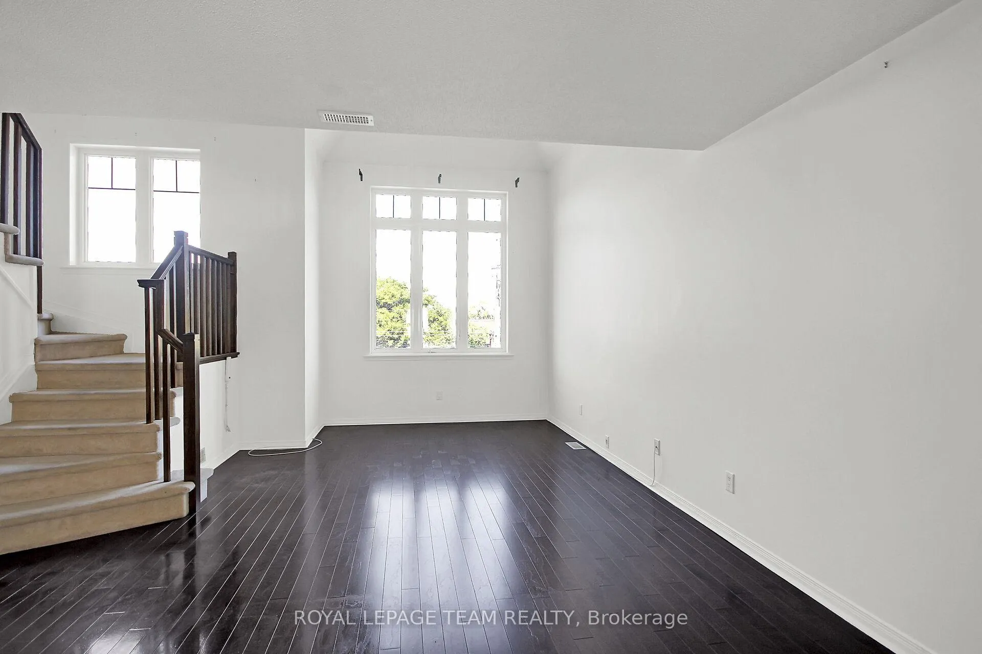 Photo 5 of Unit 151, 1512 Walkley Road S, Ottawa, Heron Gate/Industrial Park — HOMEH