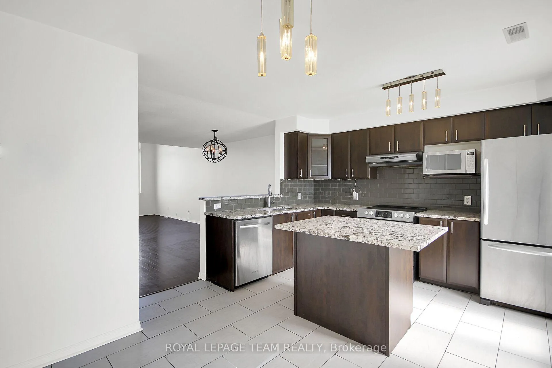 Photo 9 of Unit 151, 1512 Walkley Road S, Ottawa, Heron Gate/Industrial Park — HOMEH