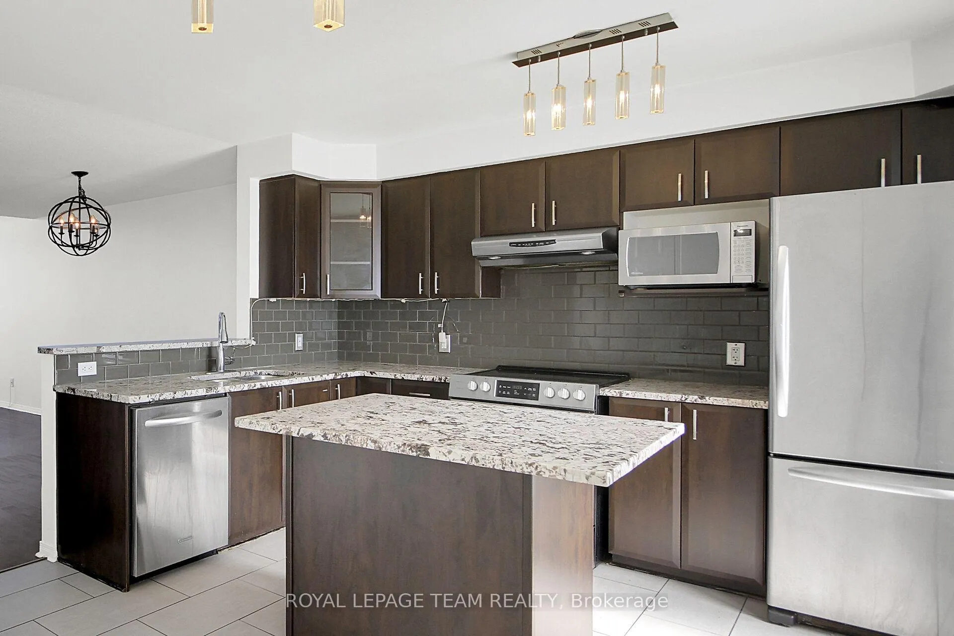 Photo 11 of Unit 151, 1512 Walkley Road S, Ottawa, Heron Gate/Industrial Park — HOMEH