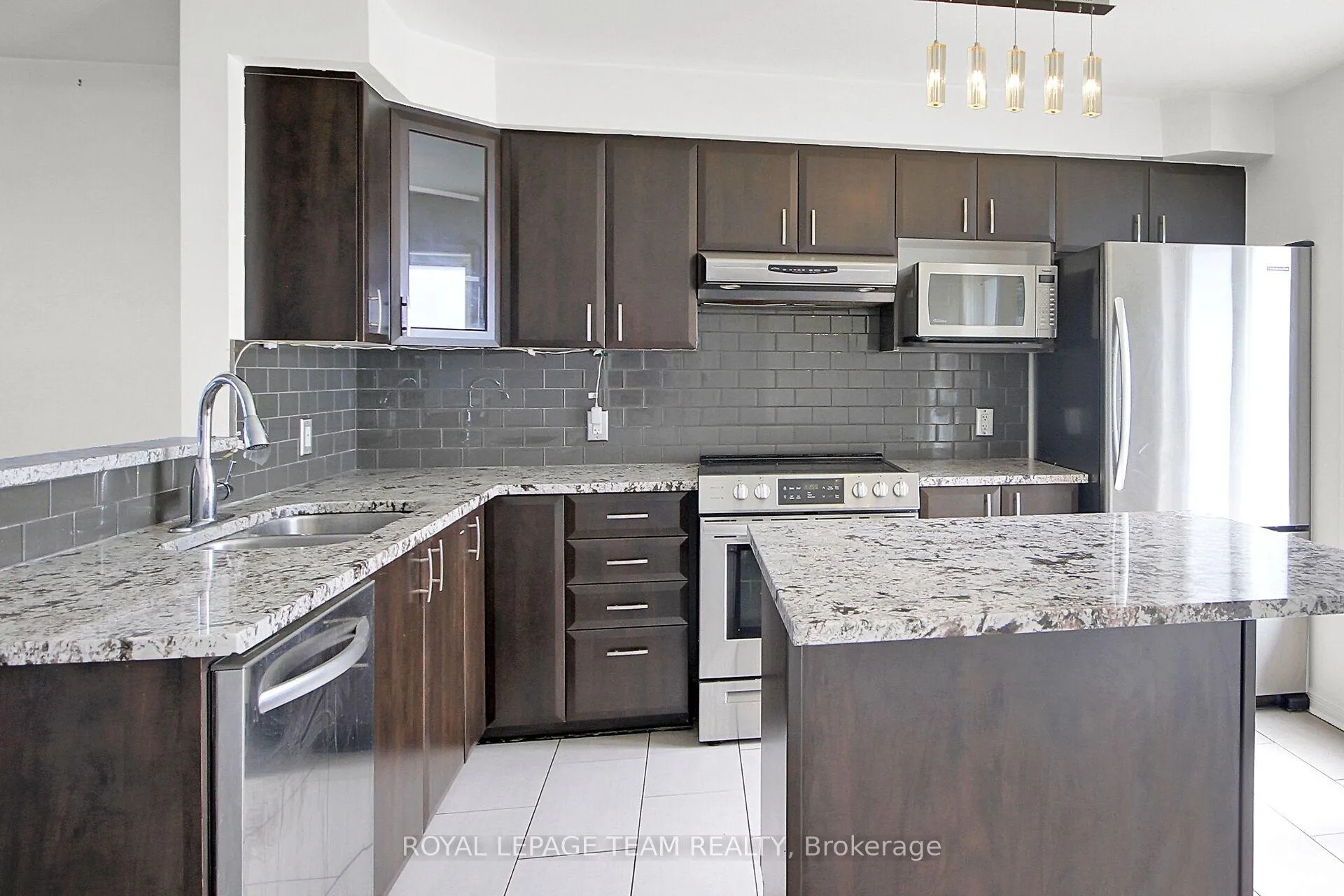 Photo 12 of Unit 151, 1512 Walkley Road S, Ottawa, Heron Gate/Industrial Park — HOMEH