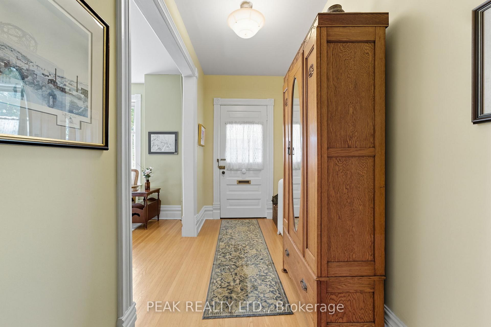 Photo 6 of 49 St Andrew Street, Brant, Paris — HOMEH