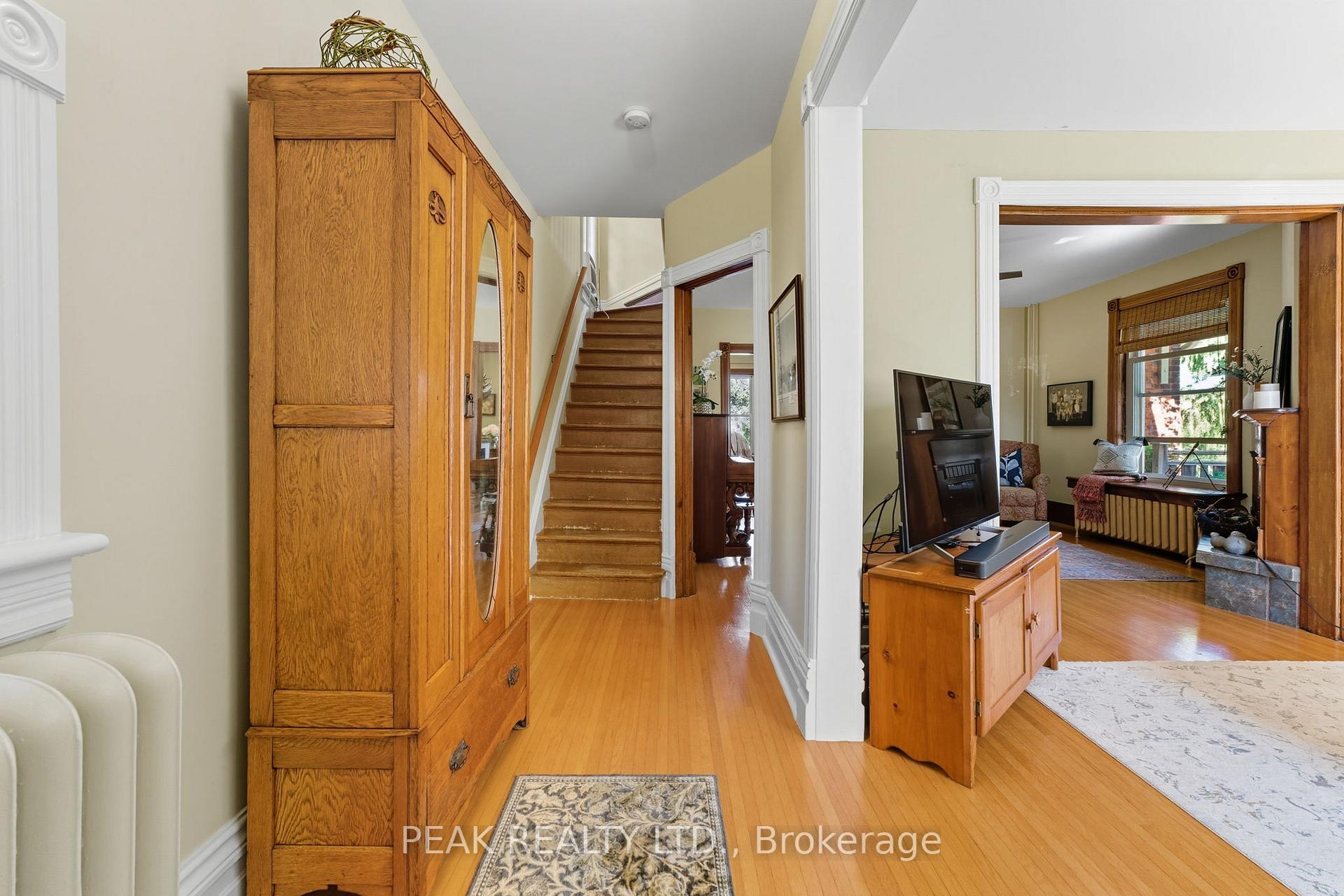 Photo 10 of 49 St Andrew Street, Brant, Paris — HOMEH