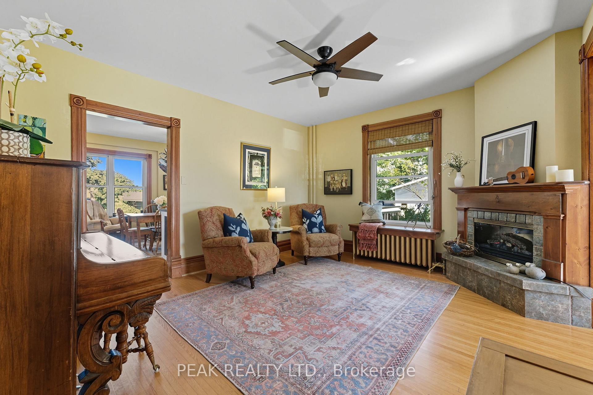 Photo 11 of 49 St Andrew Street, Brant, Paris — HOMEH