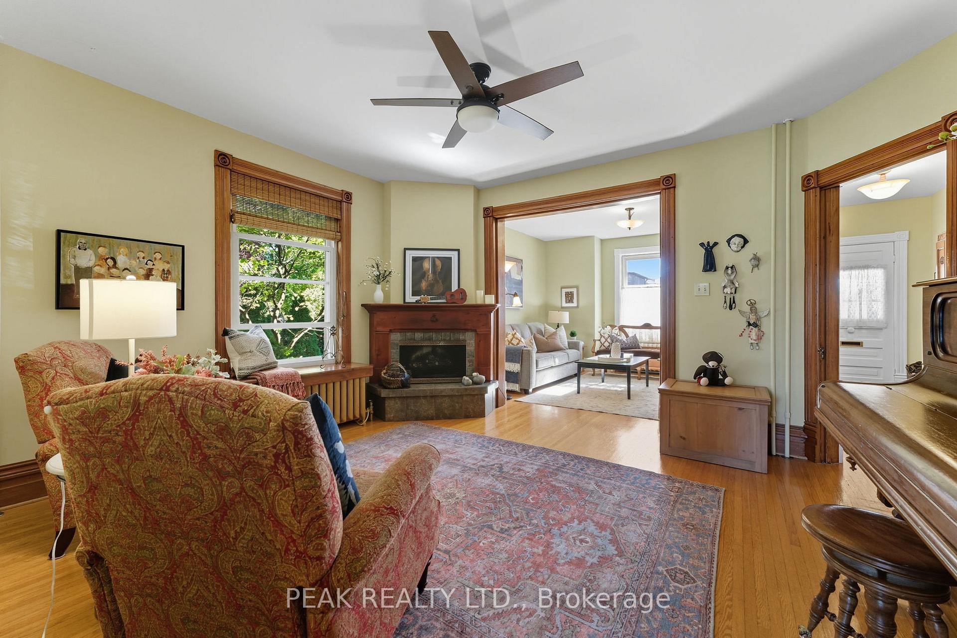 Photo 9 of 49 St Andrew Street, Brant, Paris — HOMEH