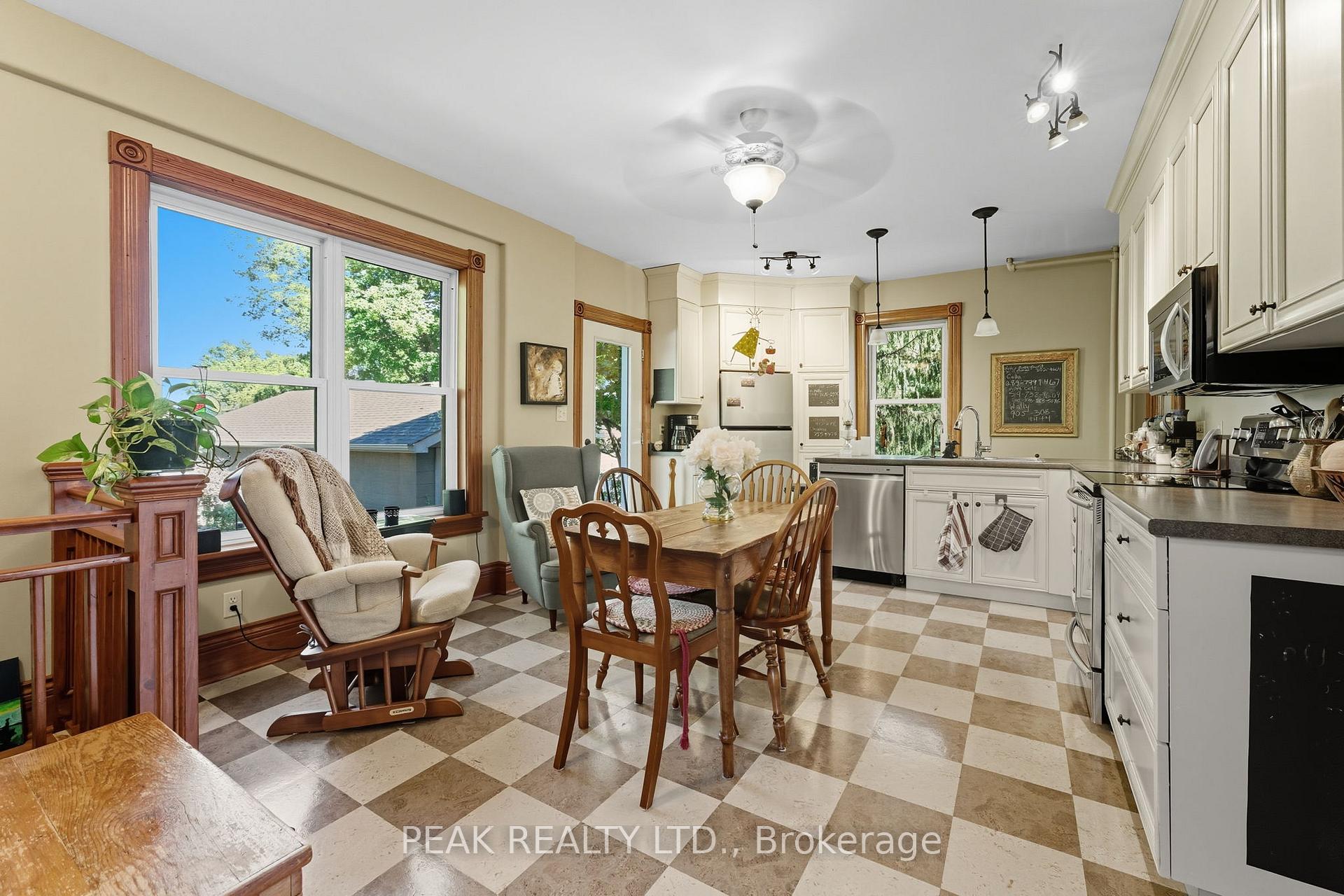 Photo 13 of 49 St Andrew Street, Brant, Paris — HOMEH