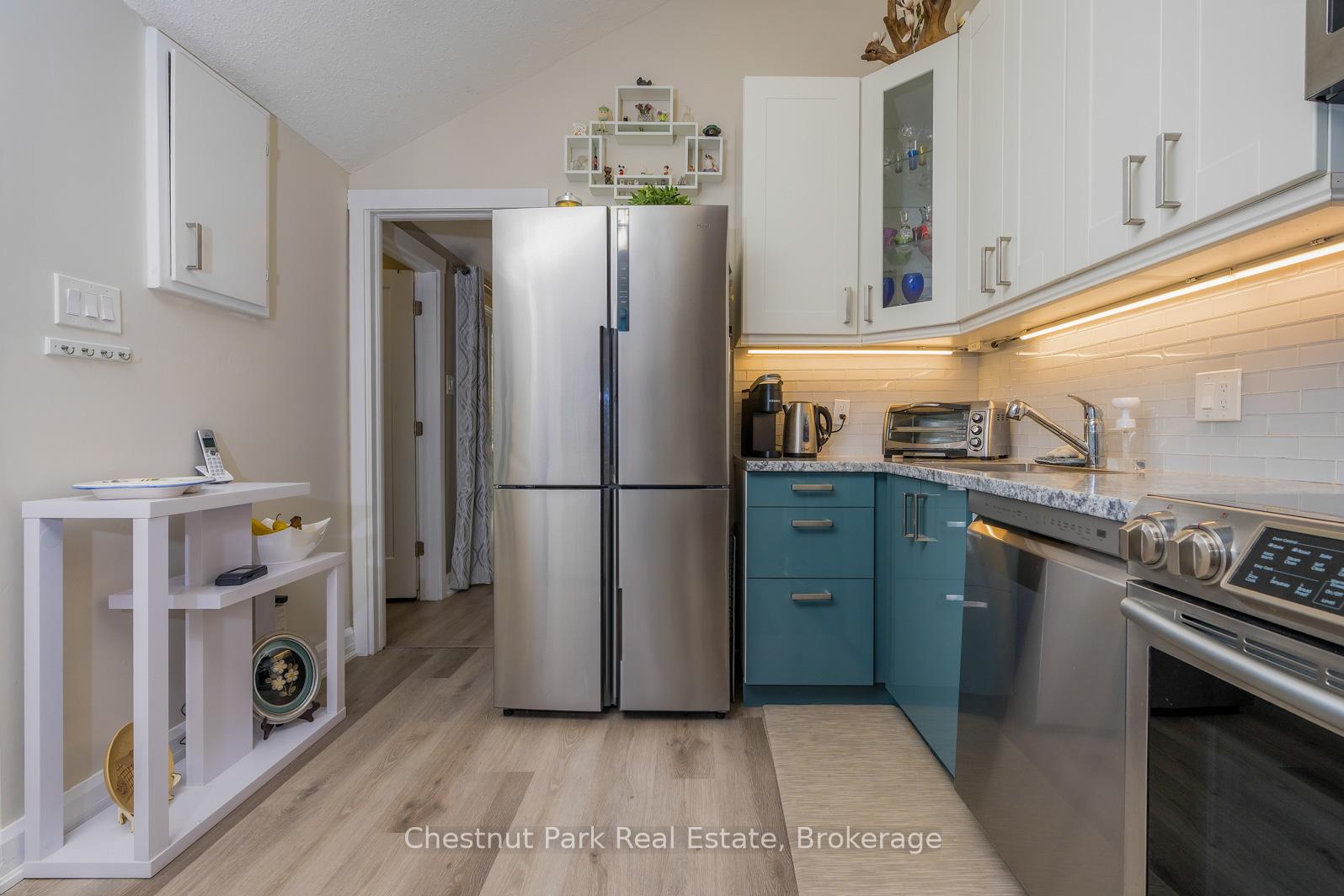 Photo 7 of 443 Oxbow Crescent, Collingwood — HOMEH