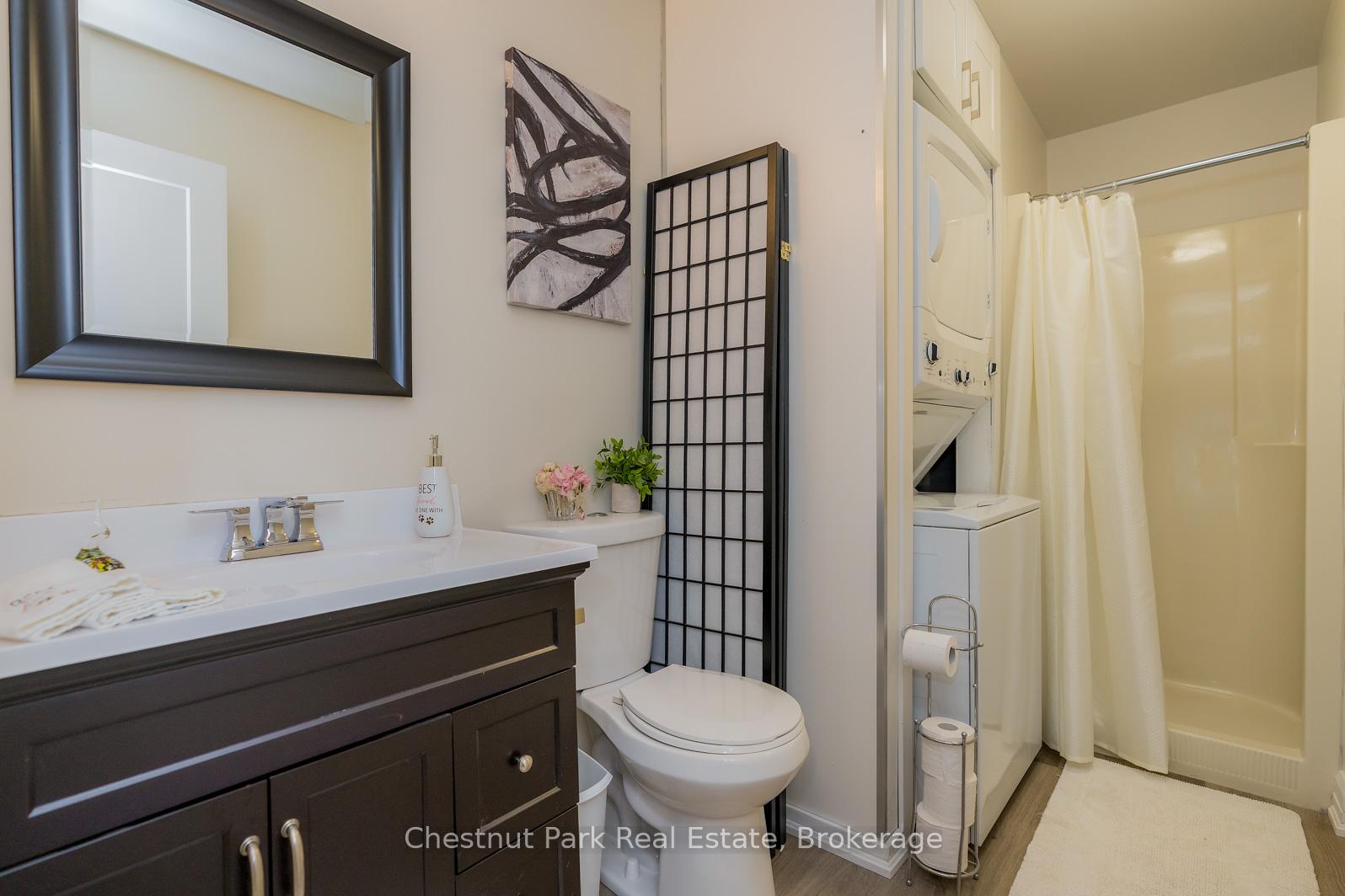 Photo 16 of 443 Oxbow Crescent, Collingwood — HOMEH