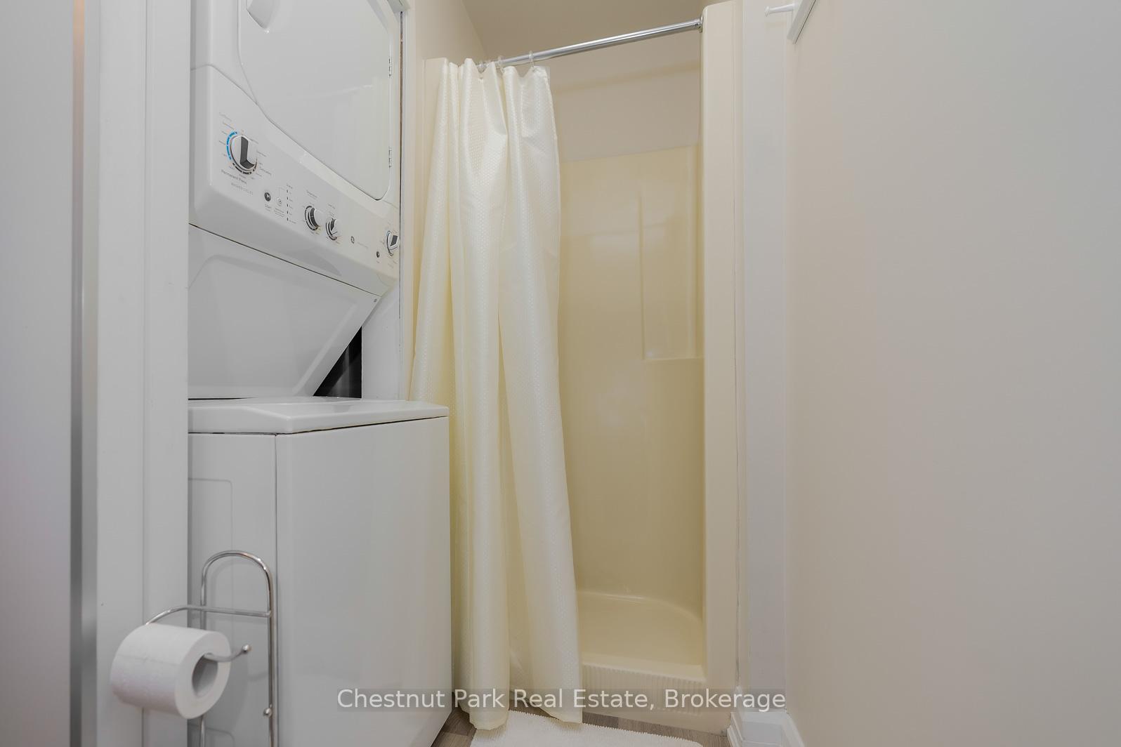 Photo 17 of 443 Oxbow Crescent, Collingwood — HOMEH