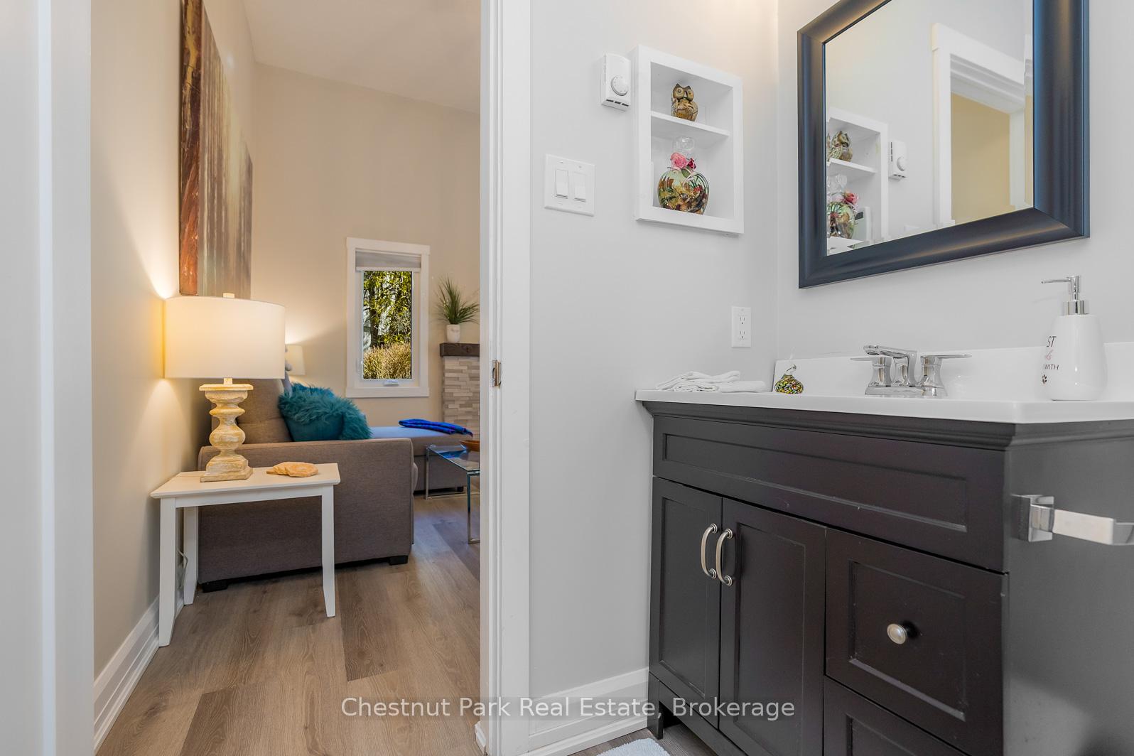 Photo 18 of 443 Oxbow Crescent, Collingwood — HOMEH