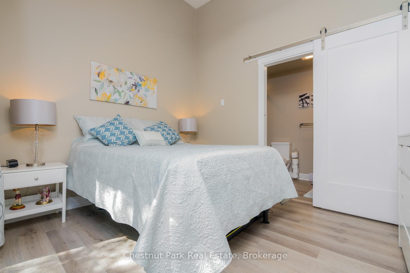 Photo 19 of 443 Oxbow Crescent, Collingwood — HOMEH