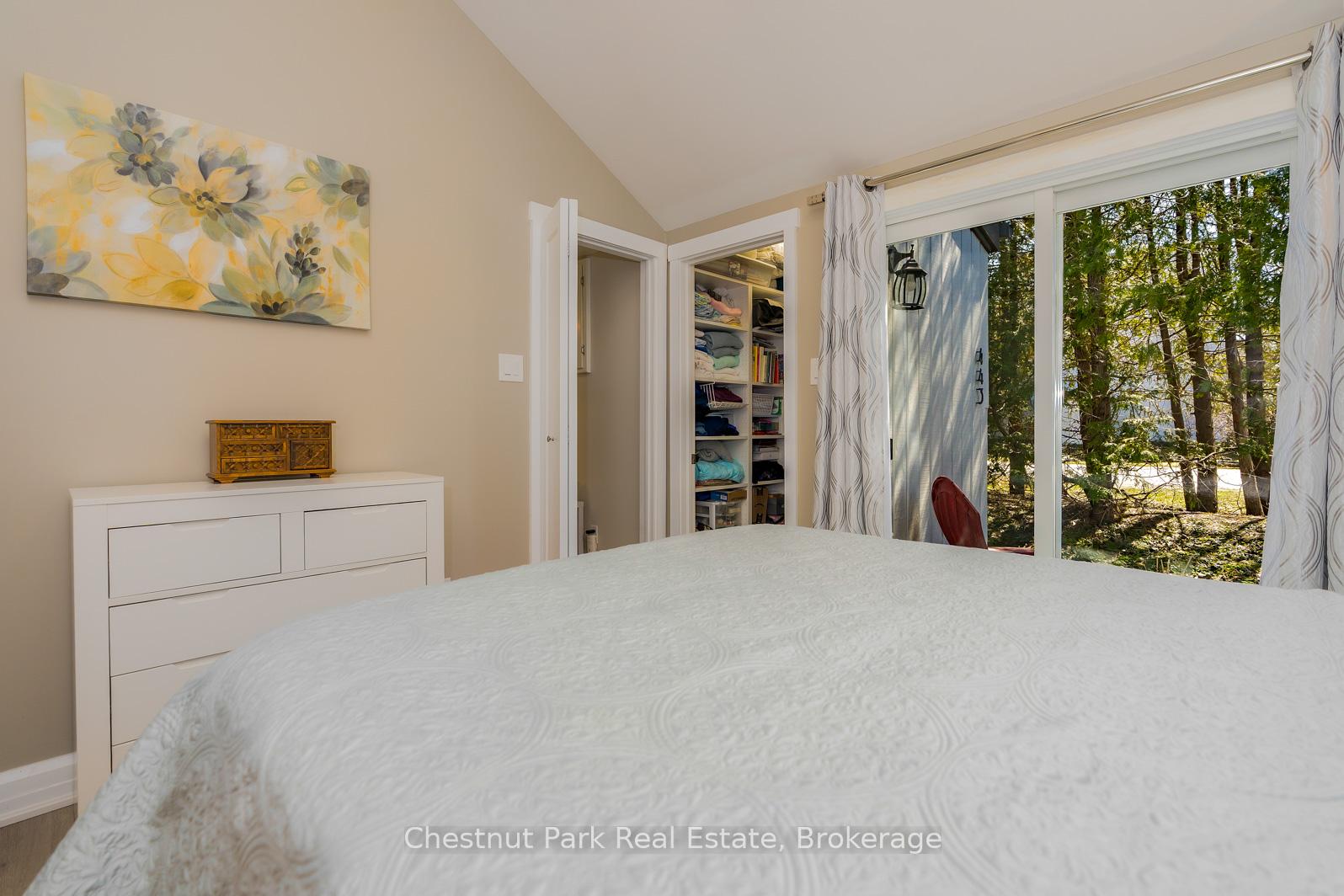 Photo 22 of 443 Oxbow Crescent, Collingwood — HOMEH