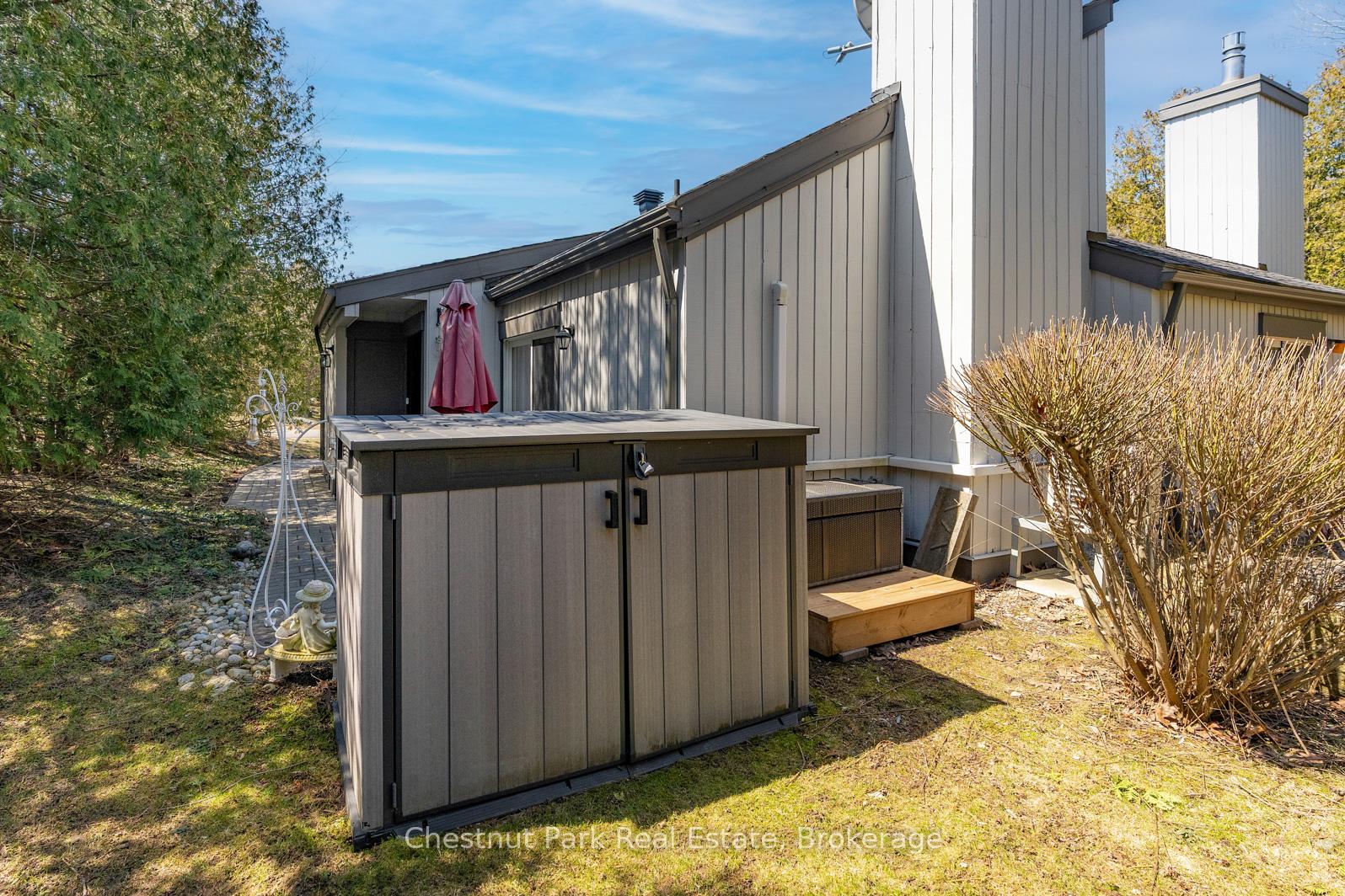 Photo 30 of 443 Oxbow Crescent, Collingwood — HOMEH