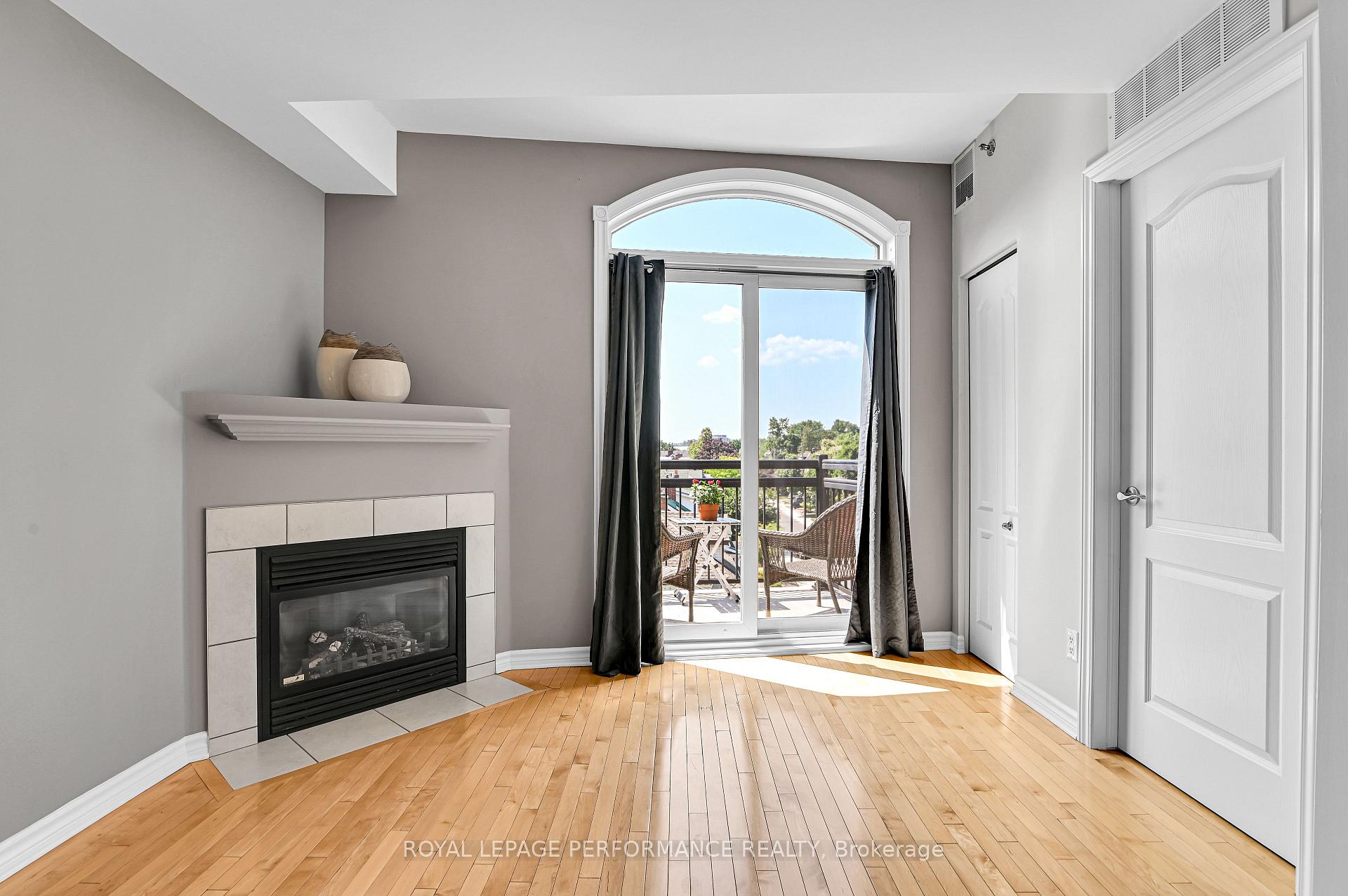 Photo 5 of Unit 407, 6 Grove Avenue, Ottawa, Old Ottawa South — HOMEH