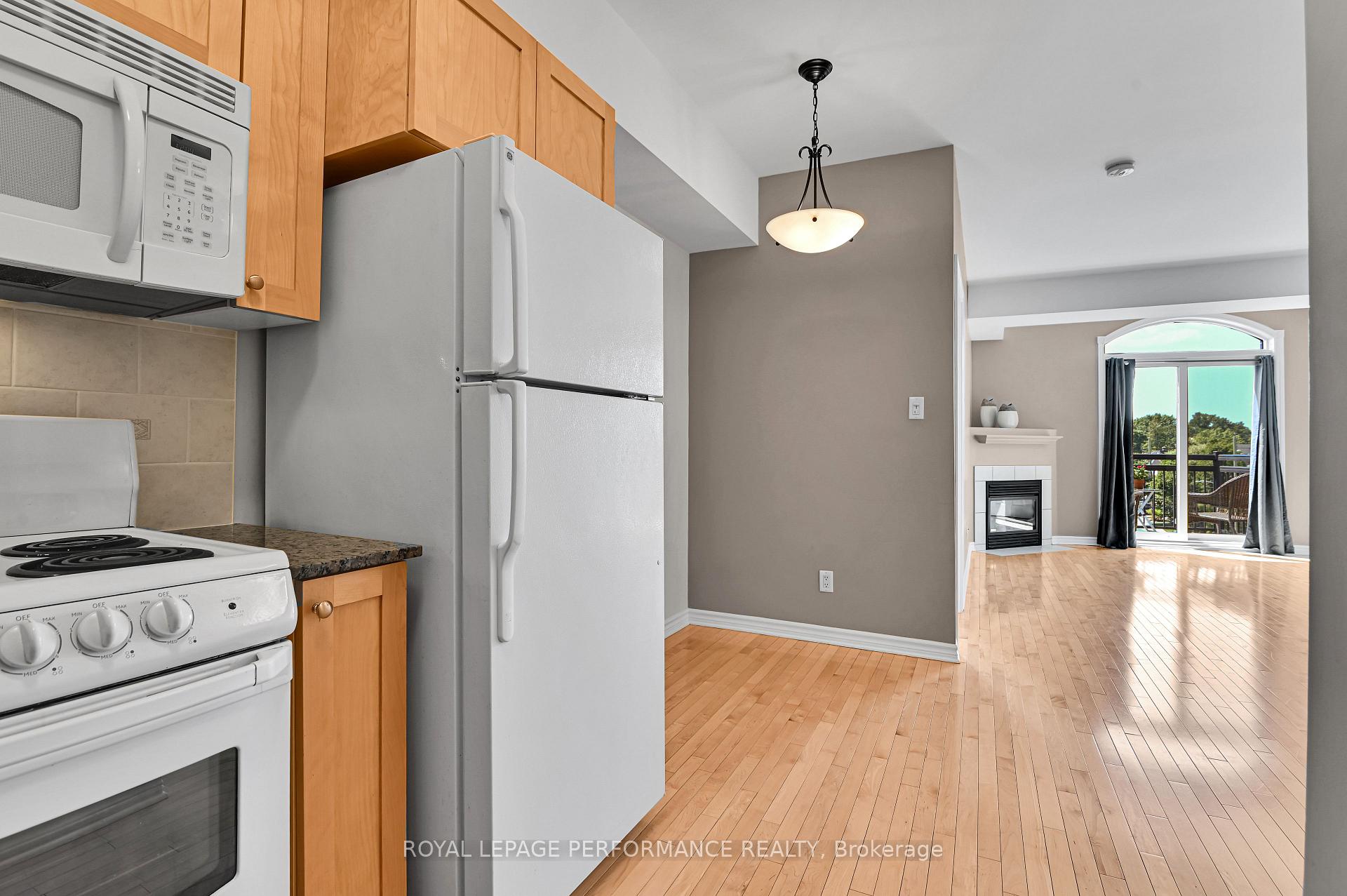 Photo 9 of Unit 407, 6 Grove Avenue, Ottawa, Old Ottawa South — HOMEH