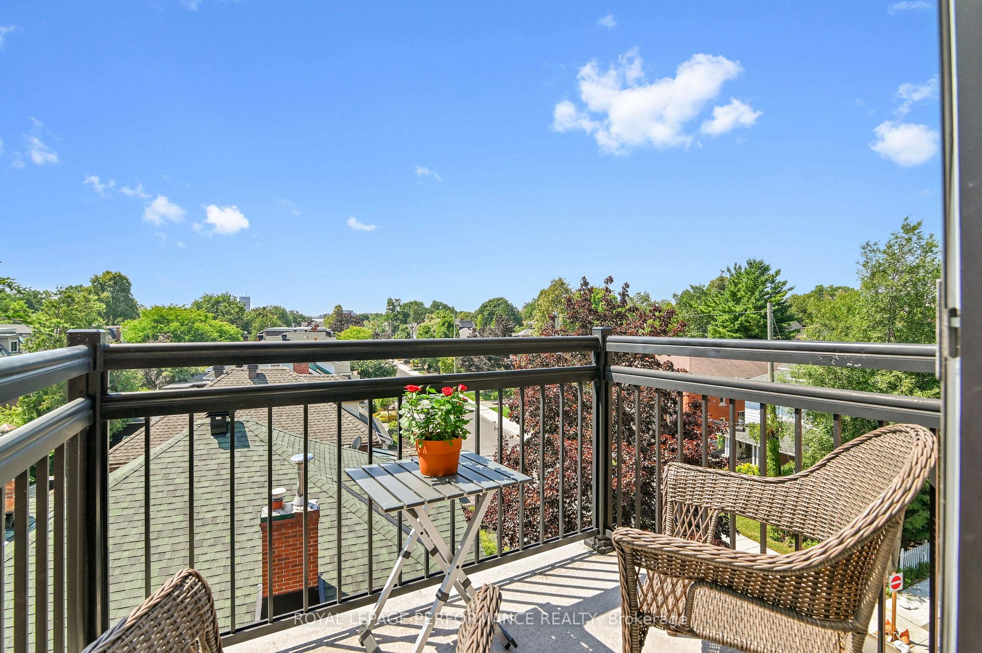 Photo 14 of Unit 407, 6 Grove Avenue, Ottawa, Old Ottawa South — HOMEH