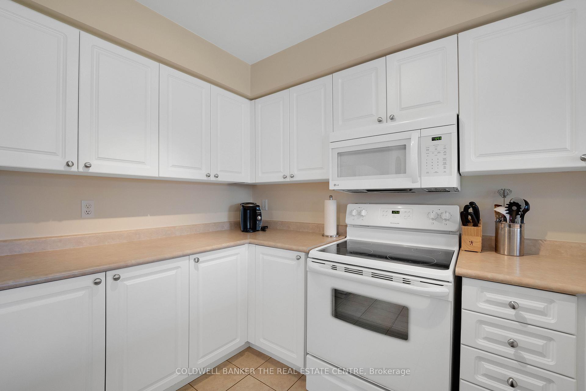 Photo 10 of Unit 34, 430 Mapleview Drive E, Barrie, Painswick South — HOMEH