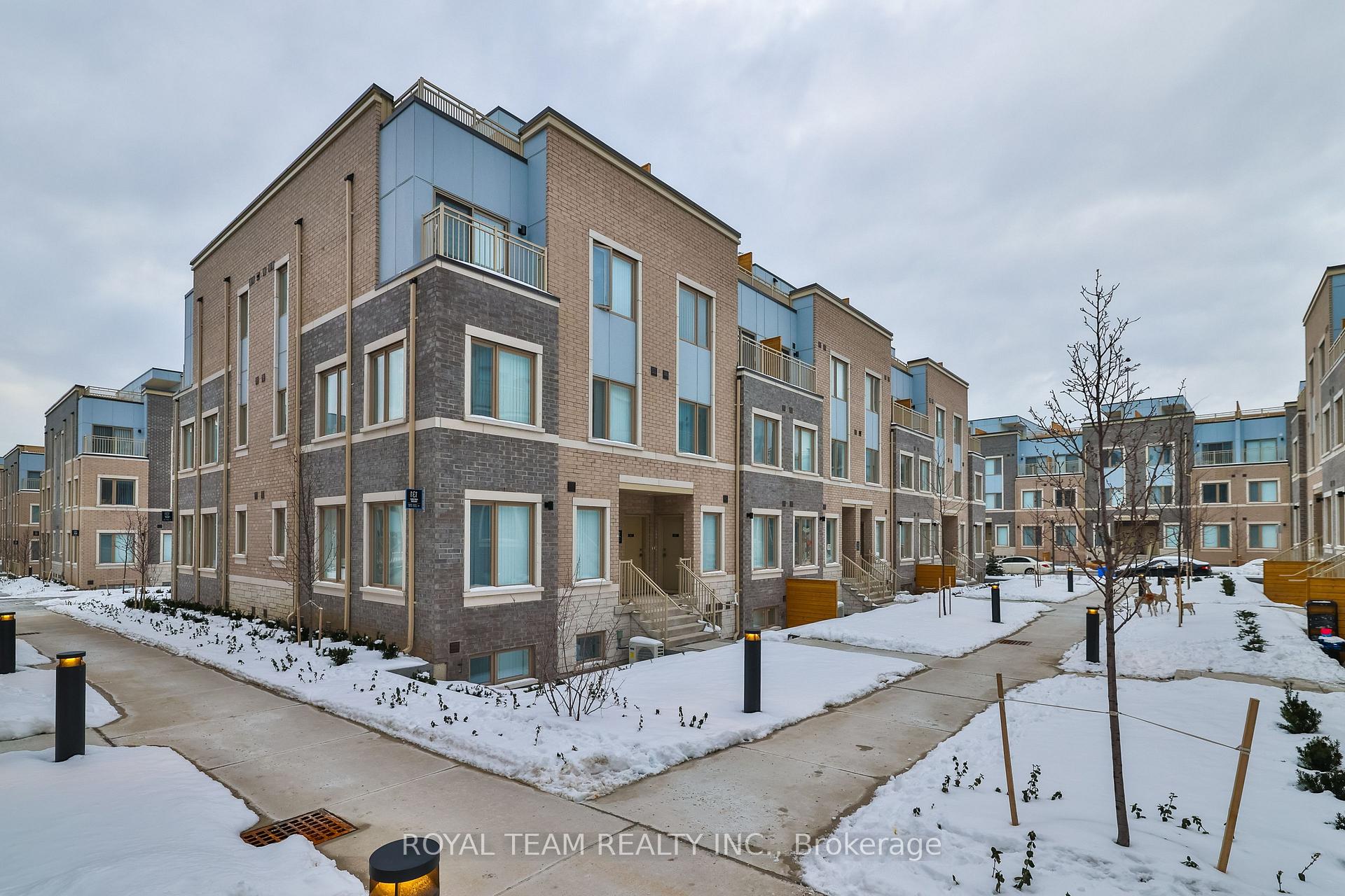 Photo 1 of Unit 224, 131 Honeycrisp Crescent, Vaughan, Vaughan Corporate Centre — HOMEH