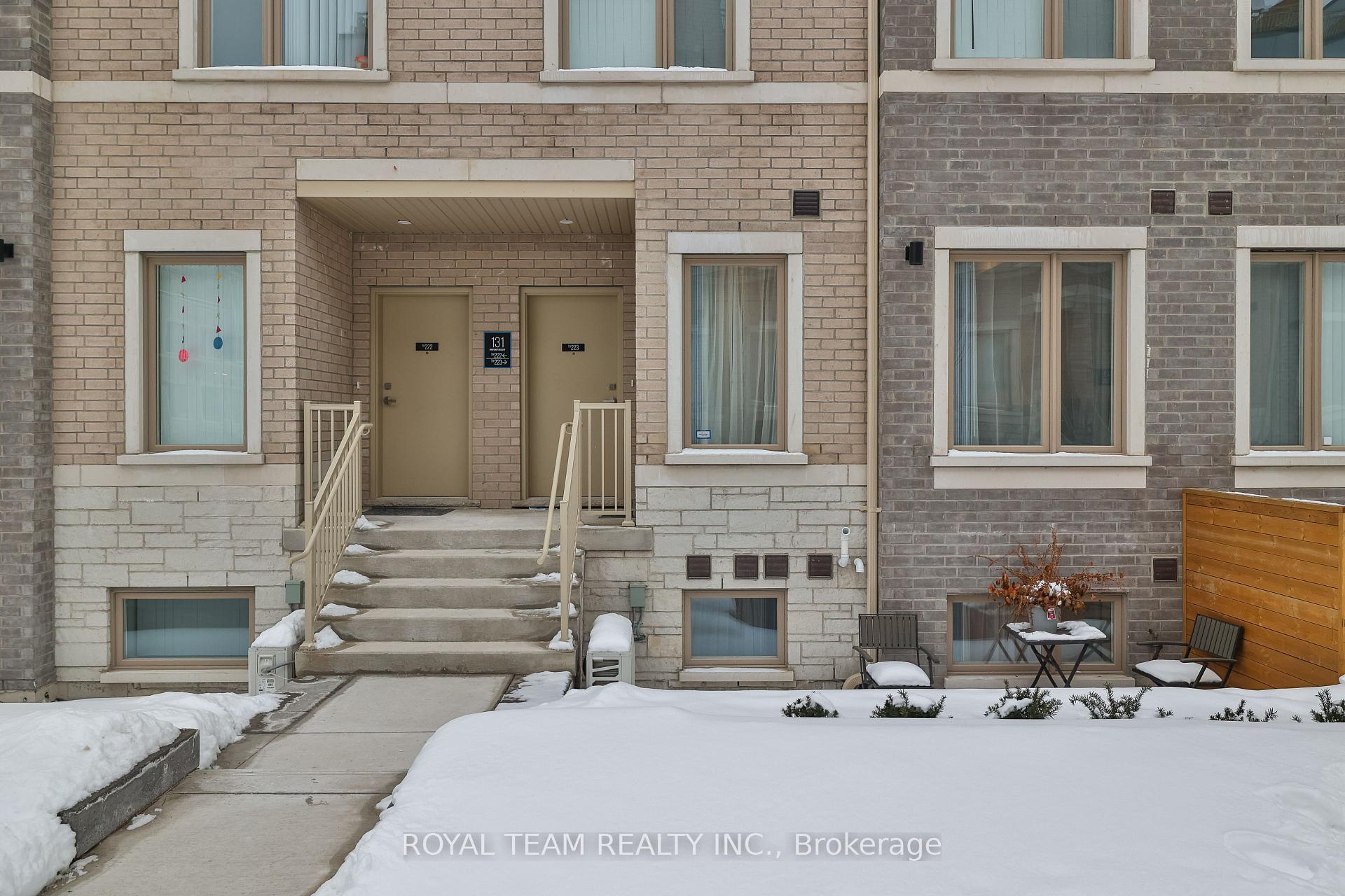Photo 3 of Unit 224, 131 Honeycrisp Crescent, Vaughan, Vaughan Corporate Centre — HOMEH