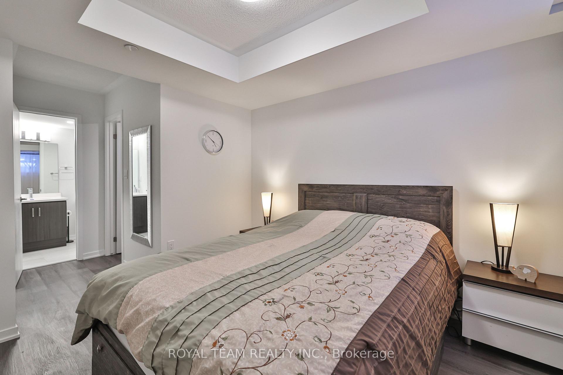 Photo 17 of Unit 224, 131 Honeycrisp Crescent, Vaughan, Vaughan Corporate Centre — HOMEH
