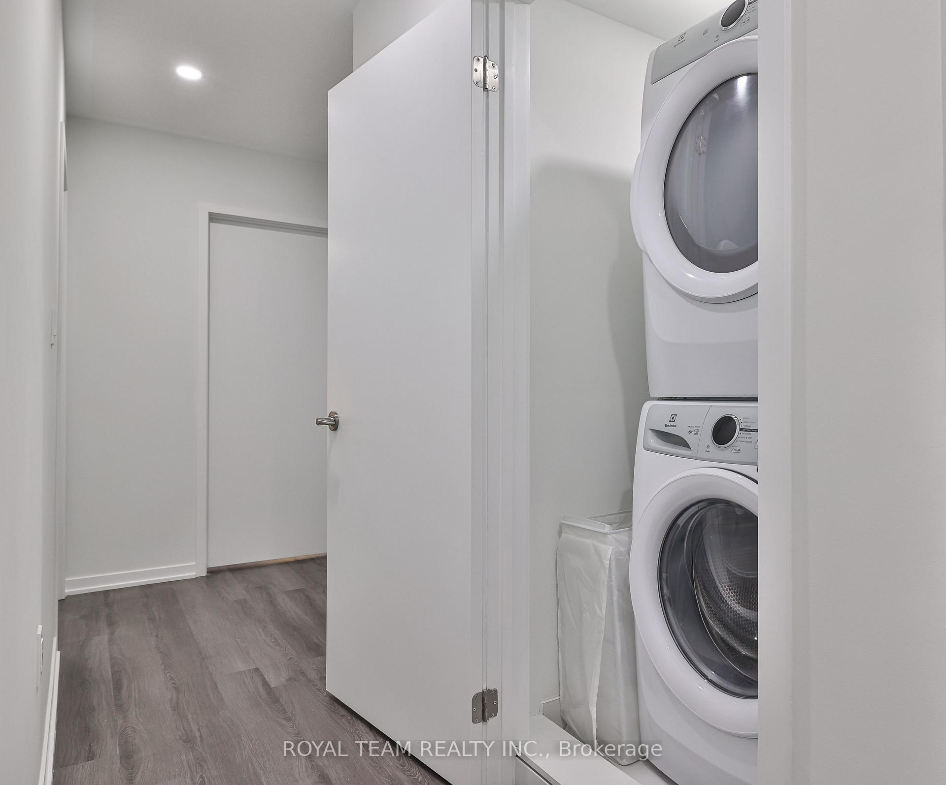 Photo 20 of Unit 224, 131 Honeycrisp Crescent, Vaughan, Vaughan Corporate Centre — HOMEH